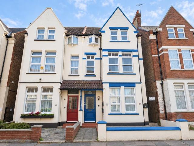 Flat for sale in Cliftonville West, Thanet