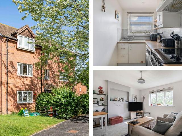 Flat for sale in Shaw Ridge, Swindon