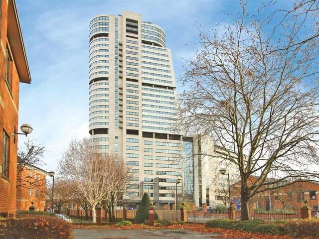 Flat for sale in Holbeck, West Yorkshire