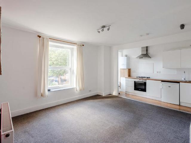 Flat for sale in Upper Knowle, Feckenham