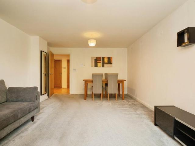 Flat for sale in City Centre, Falcon Lodge