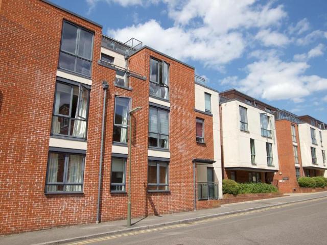 Flat for sale in Charlotteville, Westborough