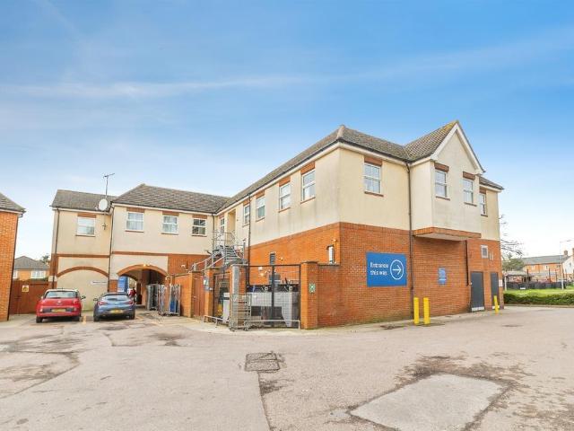 Flat for sale in West Bletchley, Bletchley
