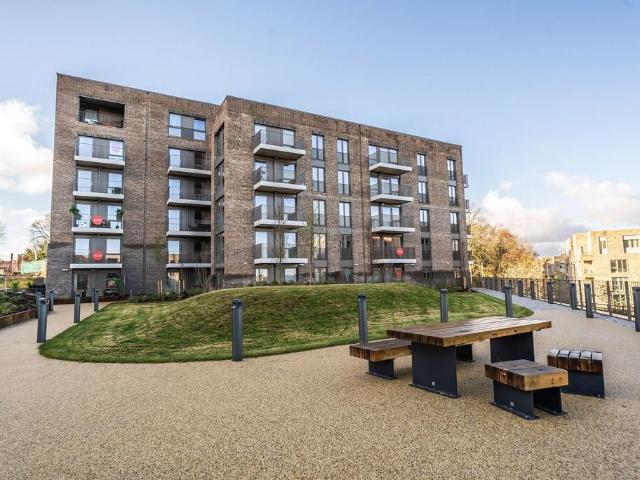 Flat for sale in Mill Hill, Isle Of Man