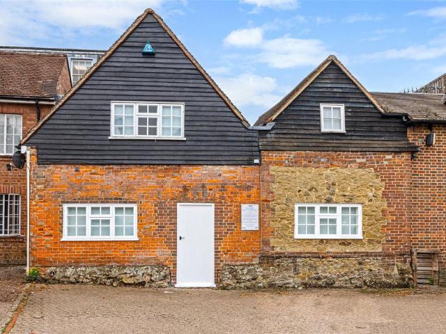 Flat for sale in The Butts, Kent