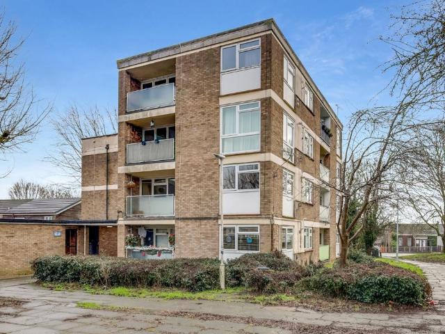 Flat for sale in Vange, Isle Of Man