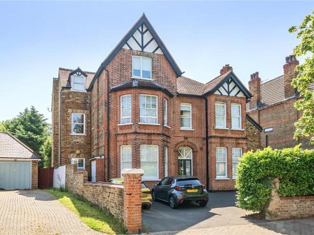 Flat for sale in Greater London