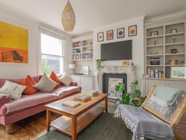 Flat for sale in Kensal Town, Greater London