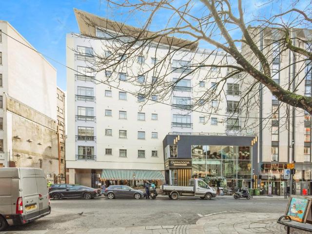 Flat for sale in City Centre, Feckenham