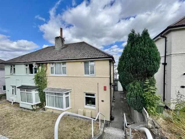 Flat for sale in Mount Wise