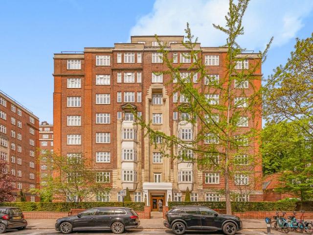 Flat for sale in St. John's Wood, Greater London
