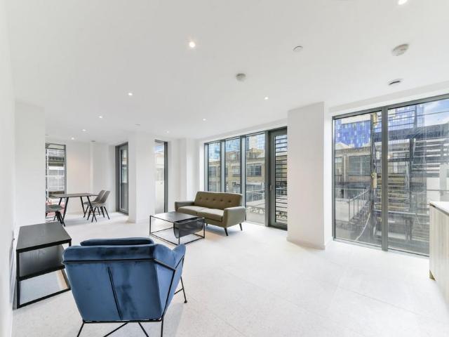 Flat for sale in St. George in the East, Whitechapel