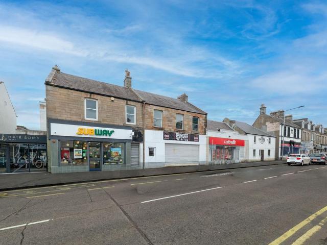 Flat for sale in Broxburn, Scotland