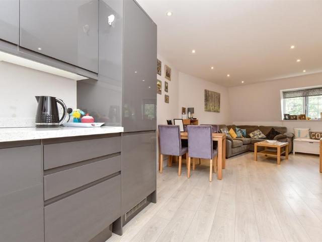 Flat for sale in Greater London