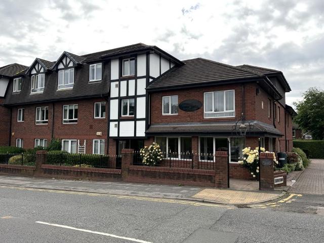 Flat for sale in Hazel Grove, Greater Manchester