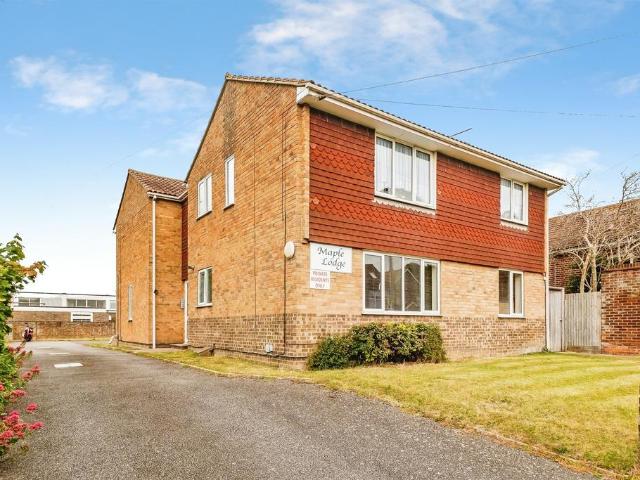 Flat for sale in Fishersgate, West Sussex