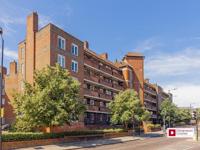 Flat for sale in South Hackney, Greater London