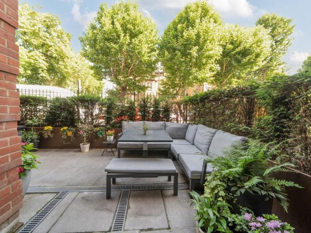 Flat for sale in Hammersmith, Greater London