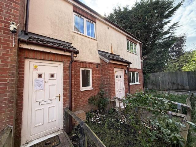 Flat for sale in Clay Lake, Gosberton Clough