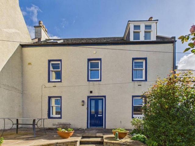 Flat for sale in Gardenstown, Scotland