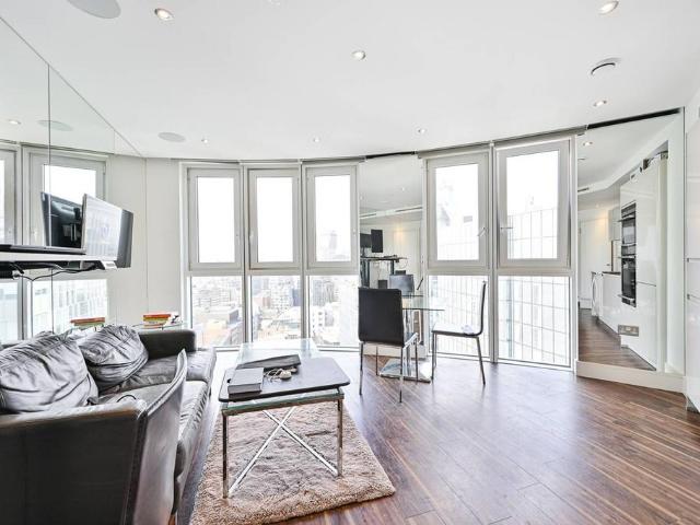 Flat for sale in Spitalfields, Whitechapel