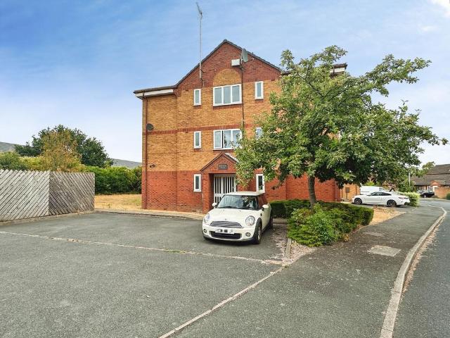 Flat for sale in Beamhurst, Staffordshire
