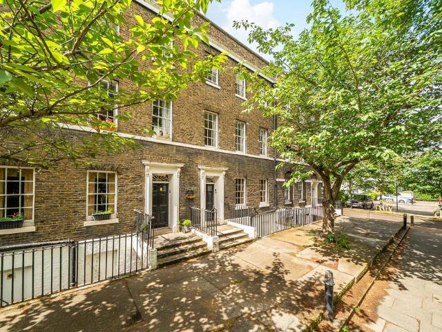 Flat for sale in London Borough of Lewisham, Greater London