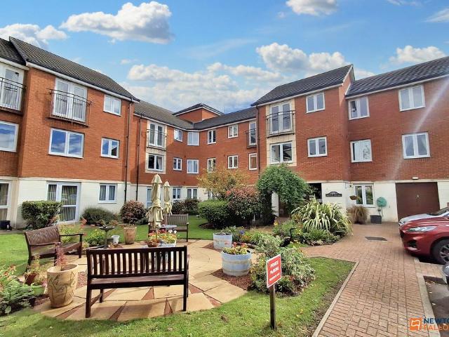 Flat for sale in Hampton Hargate, Peterborough