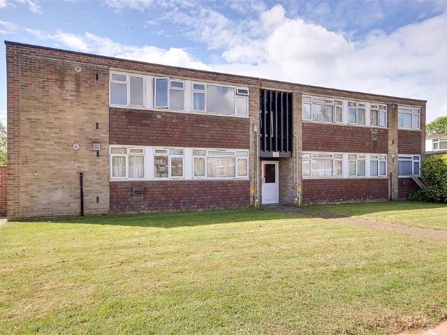 Flat for sale in Worthing, West Sussex