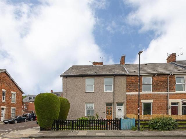 Flat for sale in Battle Field, Tyne And Wear