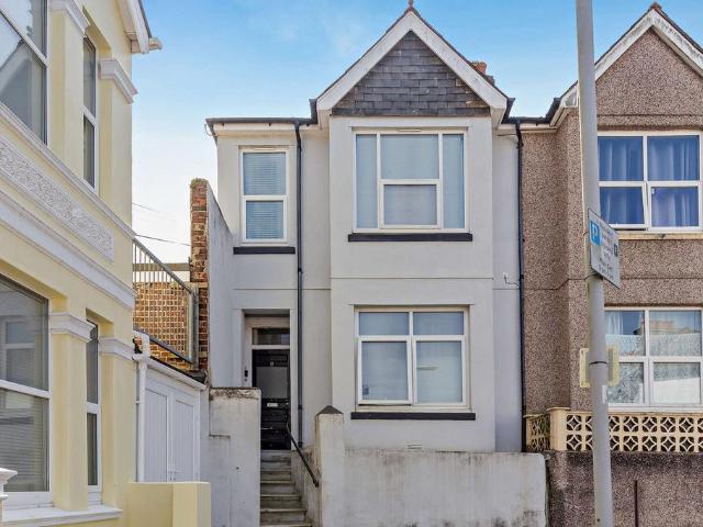 Flat for sale in Pennycomequick, Mount Wise