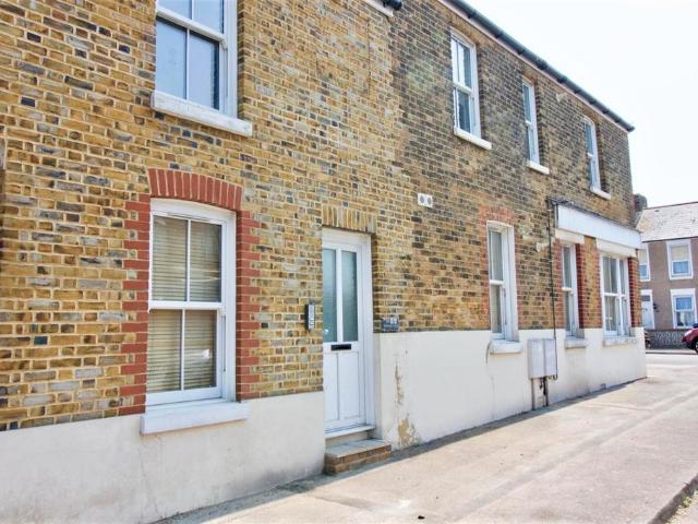 Flat for sale in Margate Old Town, Acol