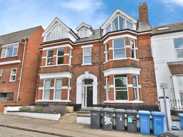 Flat for sale in East Bank, Norfolk