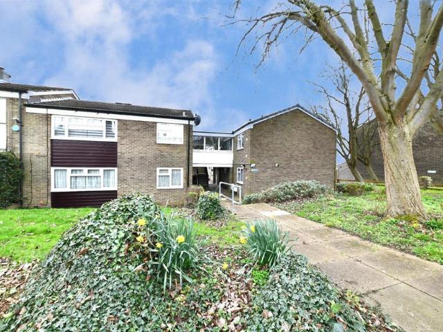 Flat for sale in Shephall, Hertfordshire