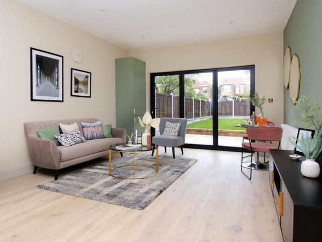 Flat for sale in Palmers Green, Isle Of Man