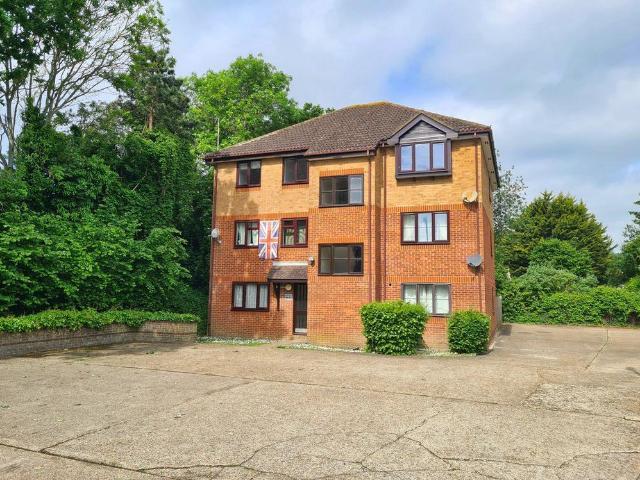 Flat for sale in Redbridge, City Of Southampton