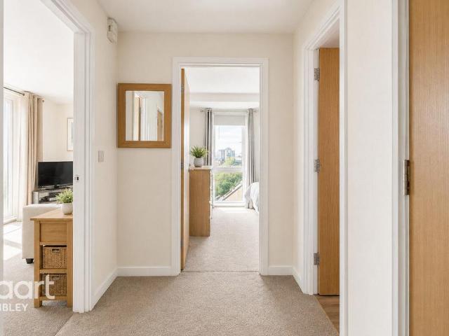 Flat for sale in Preston, Greater London