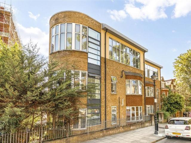 Flat for sale in Bromley-by-Bow, Greater London