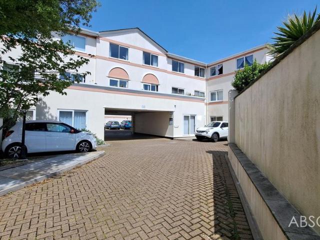 Flat for sale in St Michaels, Livermead