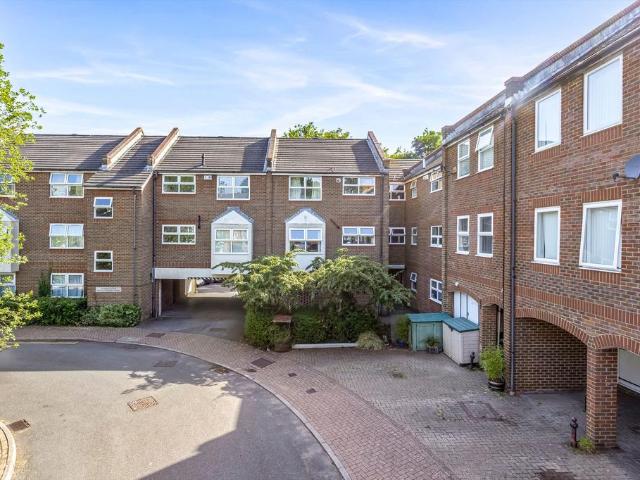 Flat for sale in North End, Perryfields