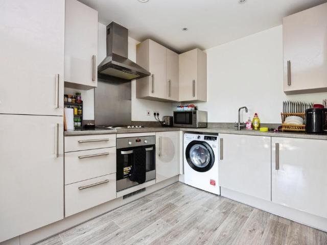 Flat for sale in Guildford Park, Westborough