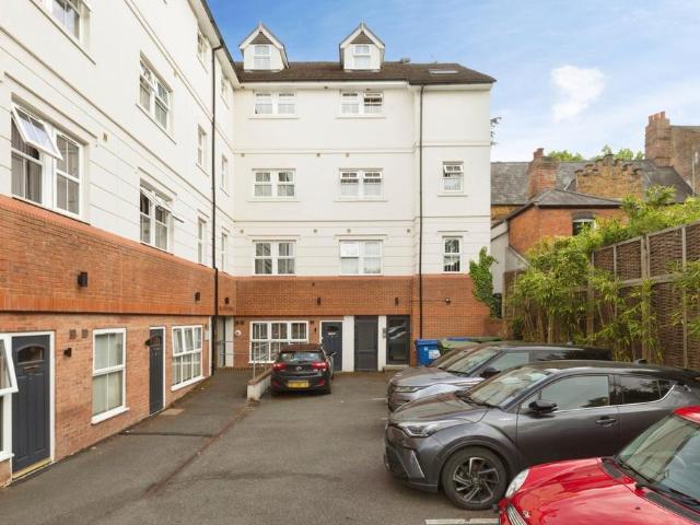 Flat for sale in Evershot, Oxfordshire