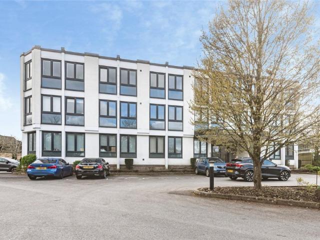 Flat for sale in Priest Down, Hampshire