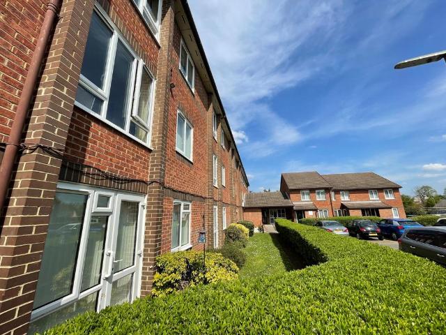 Flat for sale in Row Town, Surrey