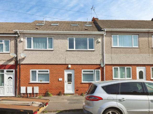 Flat for sale in Emersons Green, South Gloucestershire