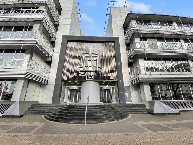 Flat for sale in London Borough of Hounslow, Greater London