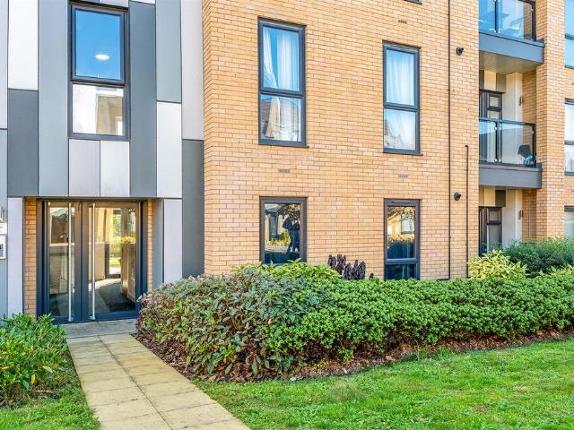 Flat for sale in East Anton, Test Valley