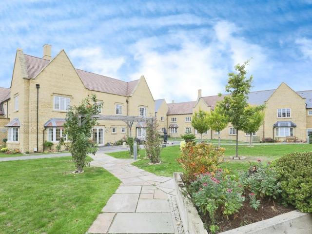 Flat for sale in Crookhill, Worcestershire
