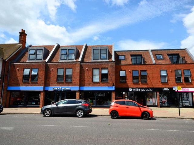 Flat for sale in Sunnymede, Billericay