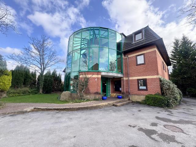 Flat for sale in Levenshulme, Manchester
